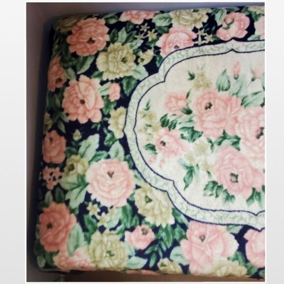 Vintage Blanket Queen Blue Reversible Pink Floral Heavy Weight Bedspread - Picture 11 of 16